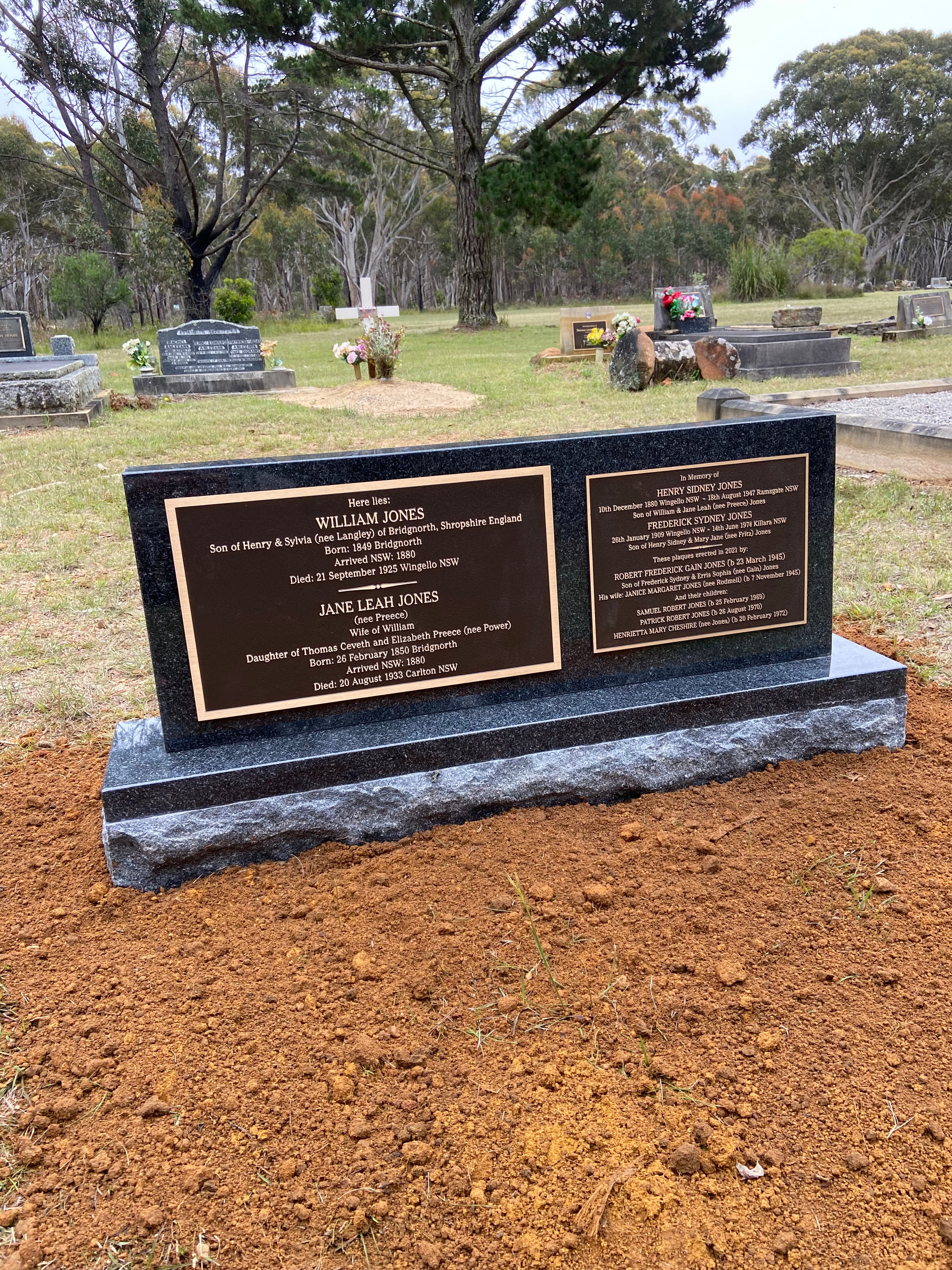 Custom memorial plaque example 19