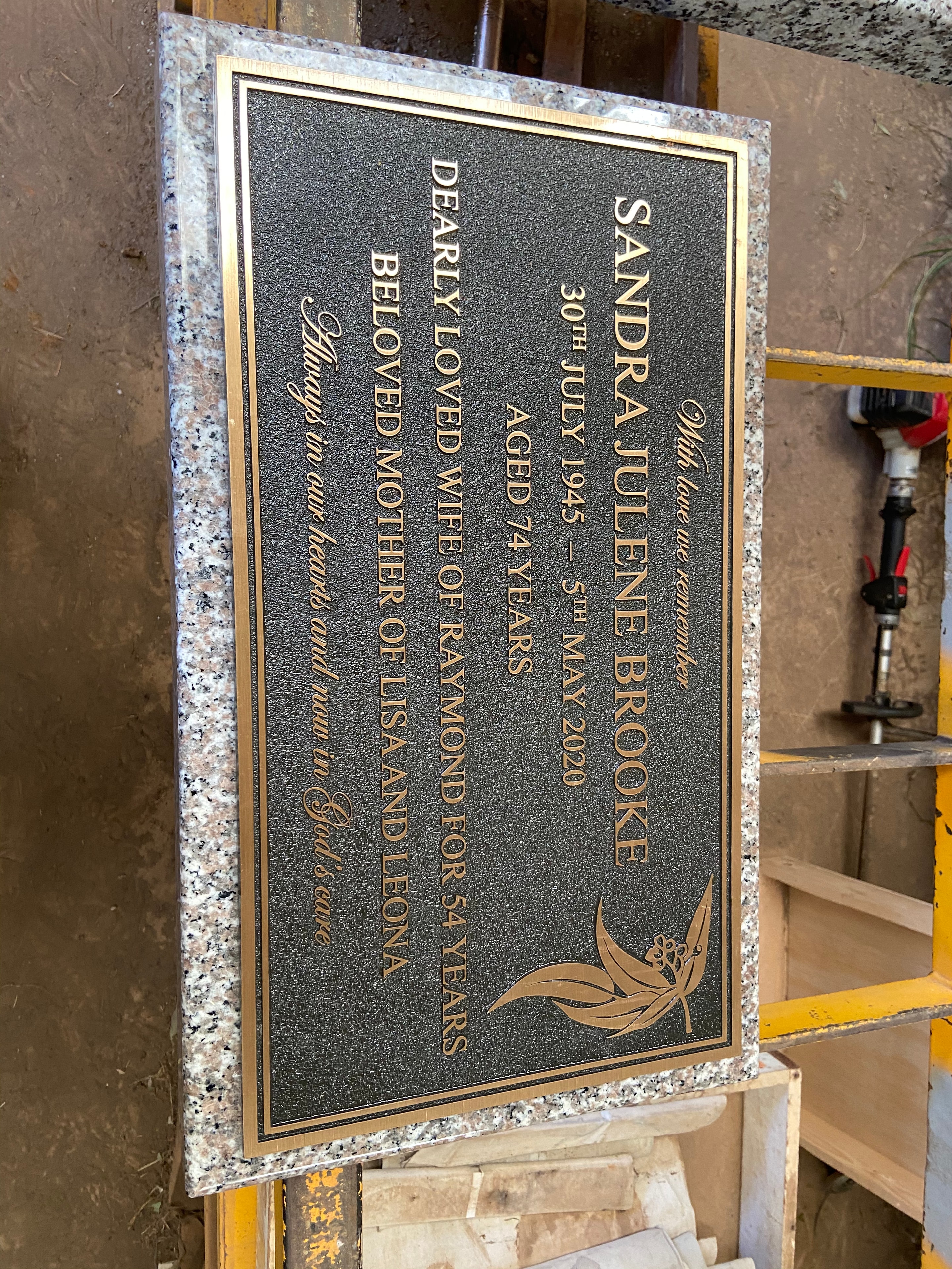 Custom memorial plaque example 25